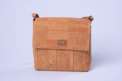 Сумка crossbody из  пробки Sofy. Basic Collection
